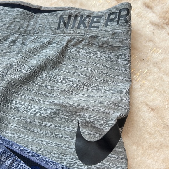 Nike Pro Short Set - Picture 3 of 5